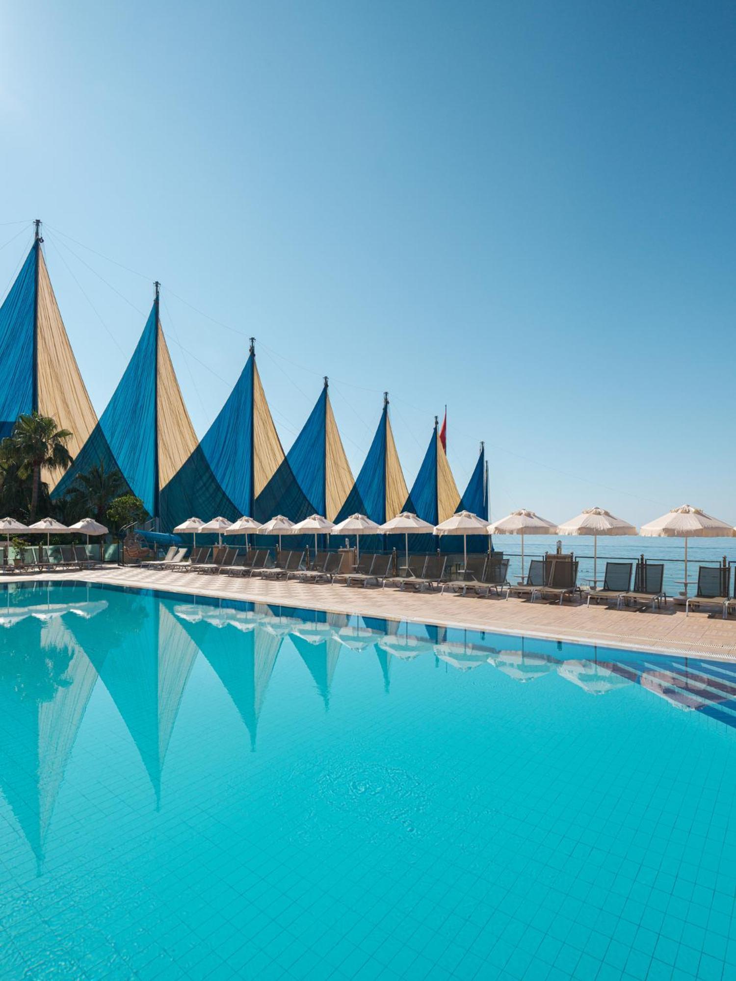 Adin Resort Hotel 아브살라르 외부 사진