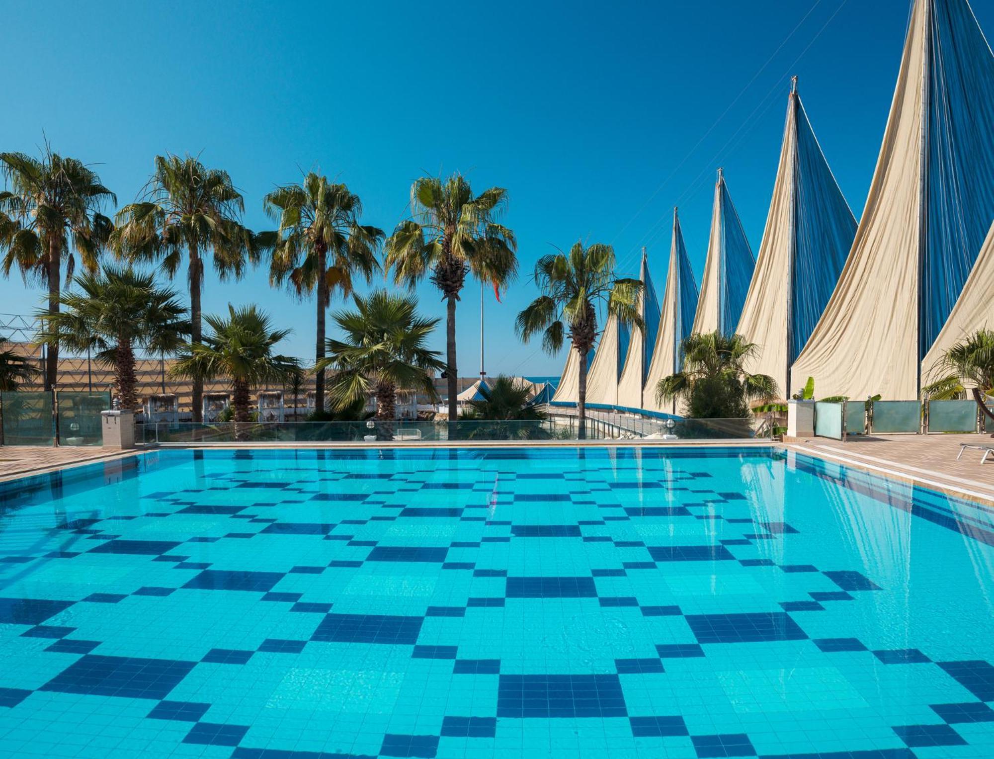 Adin Resort Hotel 아브살라르 외부 사진