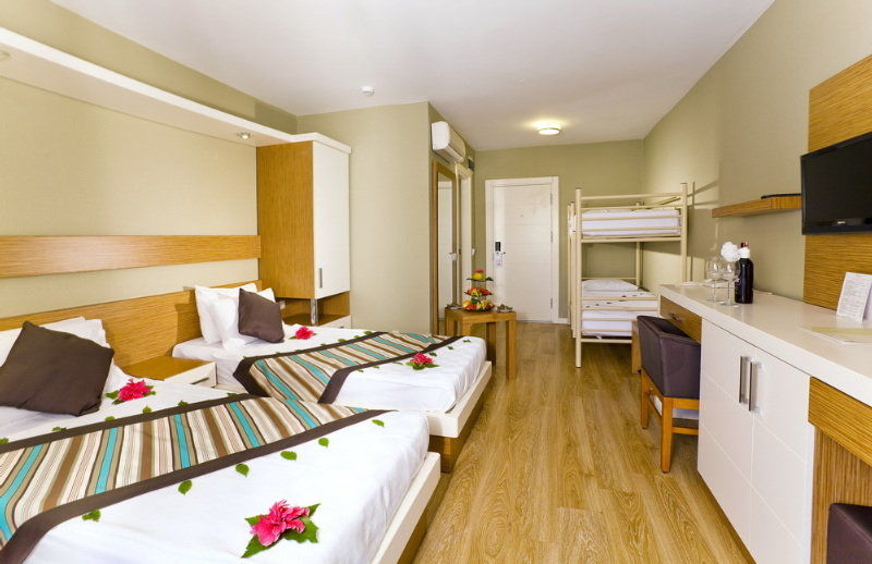 Adin Resort Hotel 아브살라르 외부 사진