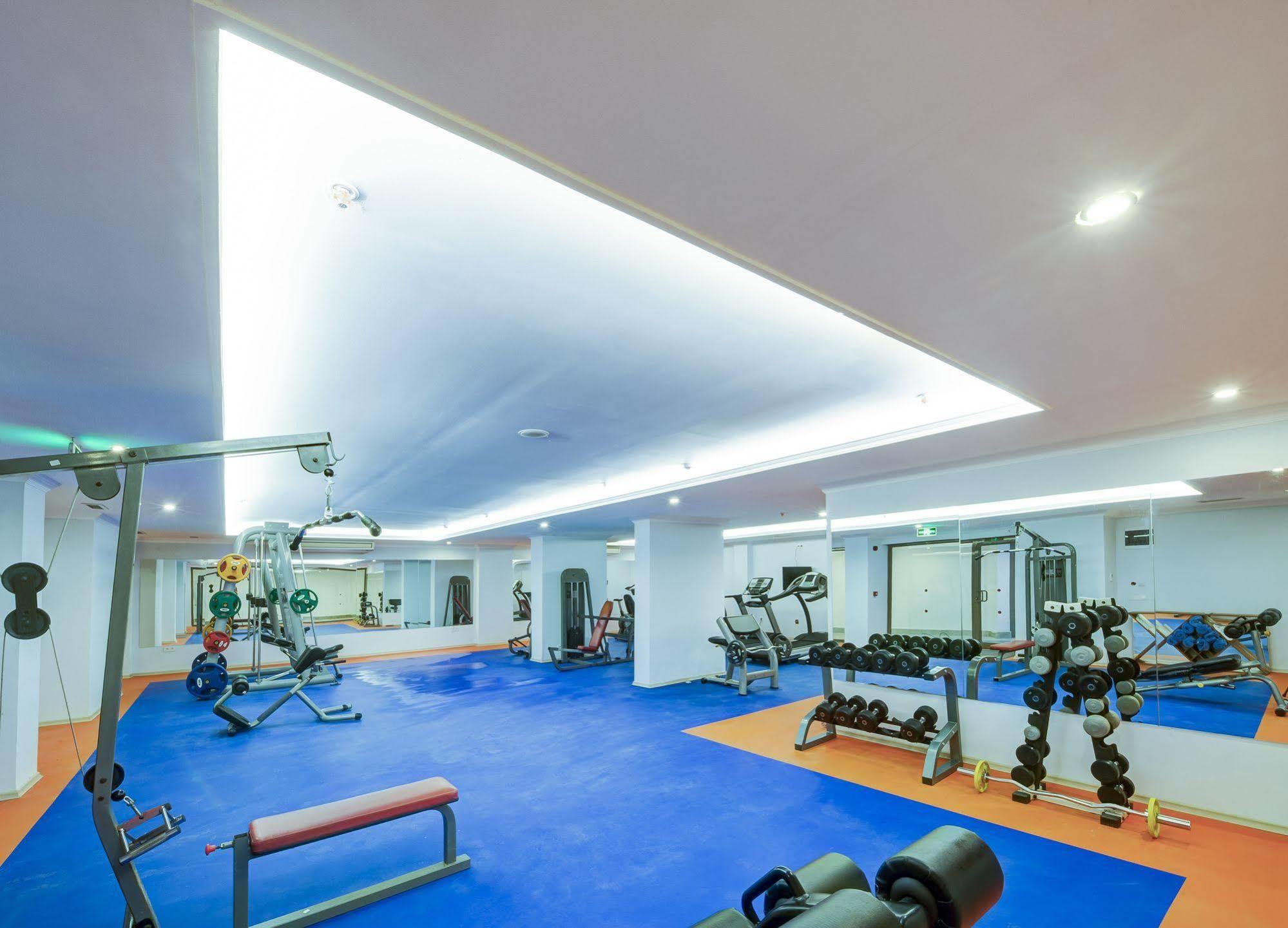 Adin Resort Hotel 아브살라르 외부 사진